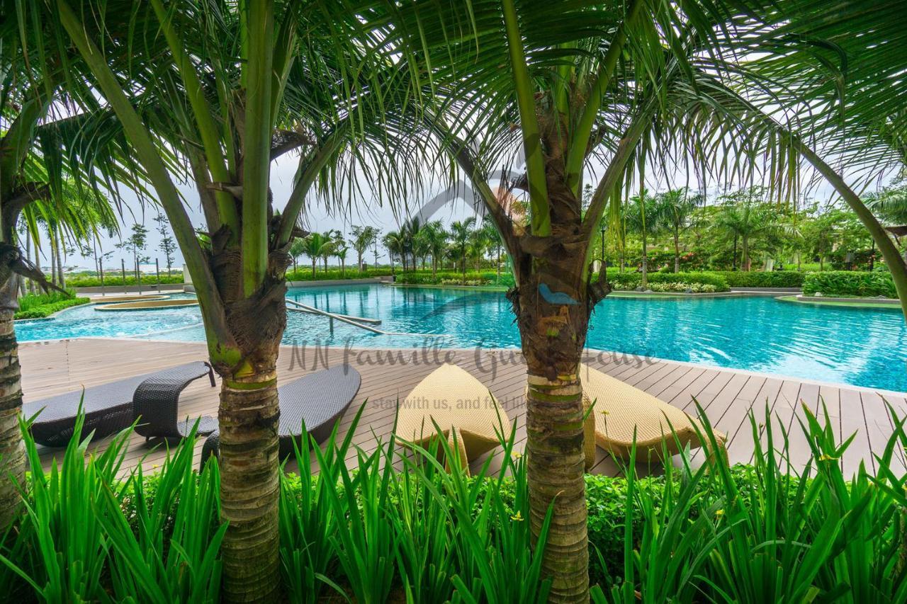 NN Famille Guest House Pasir Gudang Extérieur photo