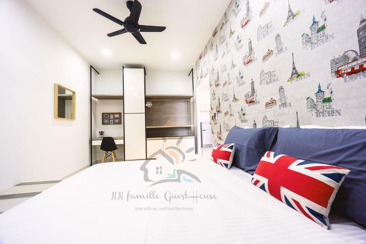 NN Famille Guest House Pasir Gudang Extérieur photo